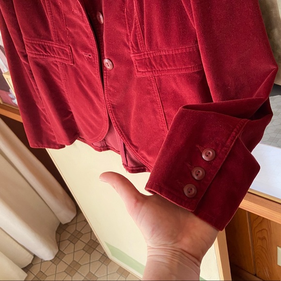 Dark red velvet blazer - Picture 4 of 9